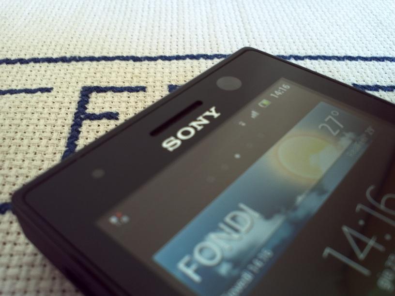 Sony Xperia U screen