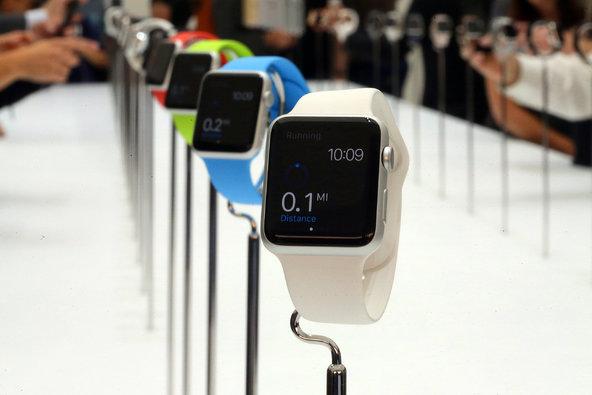 Apple Watch in Apple Store