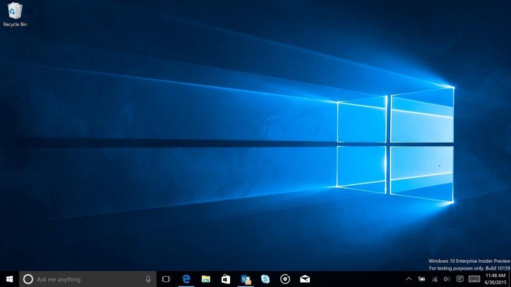 Windows 10 build 10159 desktop